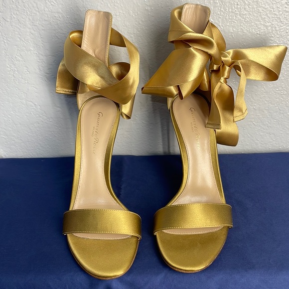 GIANVITO ROSSI gold satin heels 38 - Picture 2 of 11